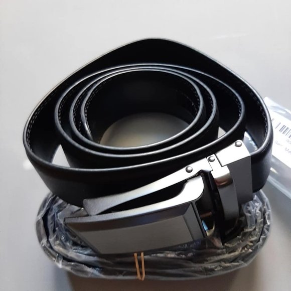 NEW Black Leather Belt Simple Design Gun Metal Buckle - Various Sizes - Picture 4 of 4